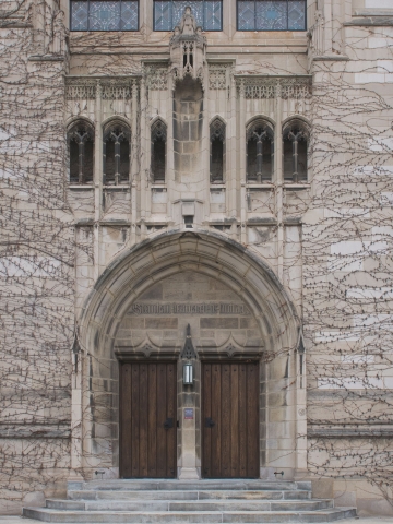 Arched doorway on UChicago campus